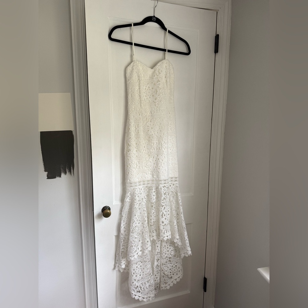 Elegant White Lace Dress